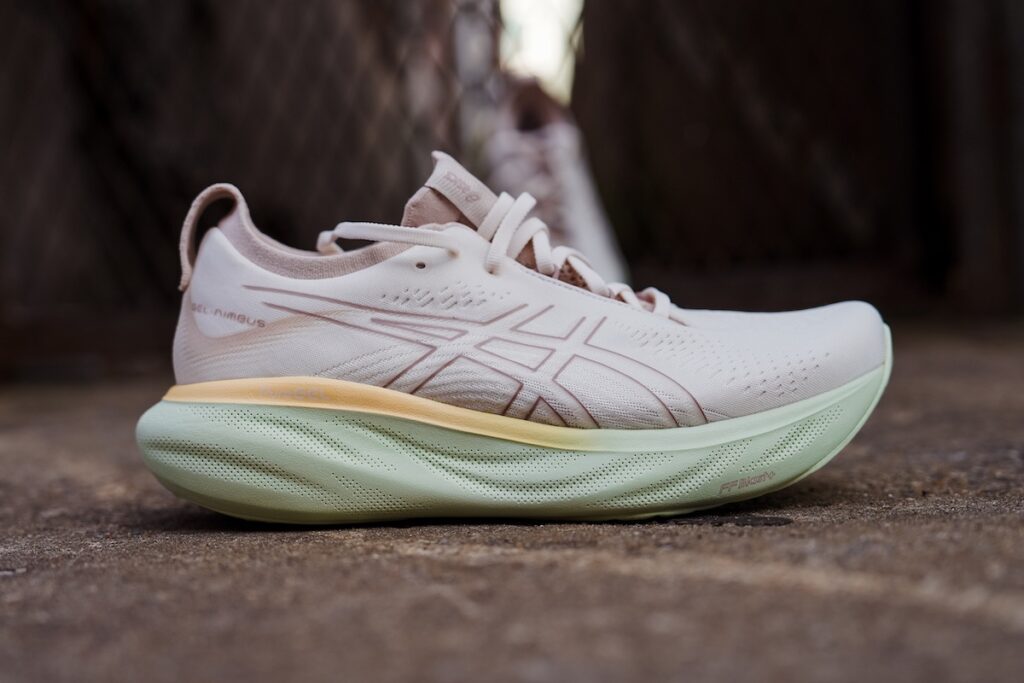 asics gel-nimbus 25 - feature1