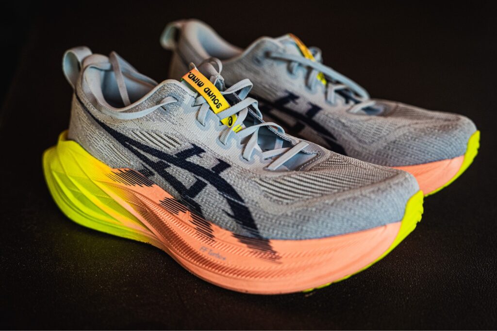 asics superblast 2 - feature 2 background