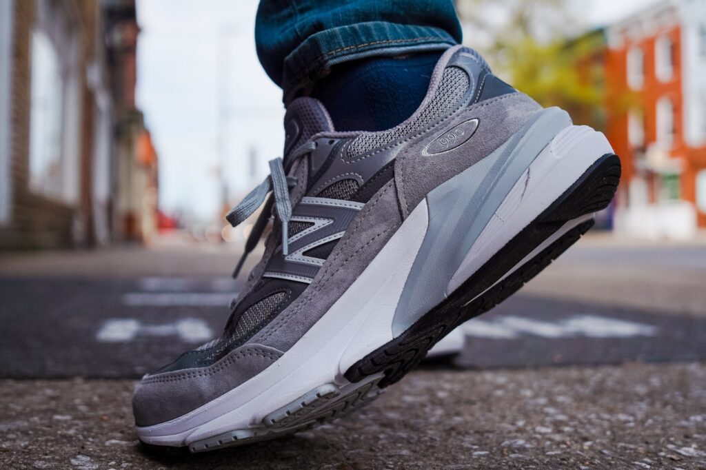 new balance 990v6