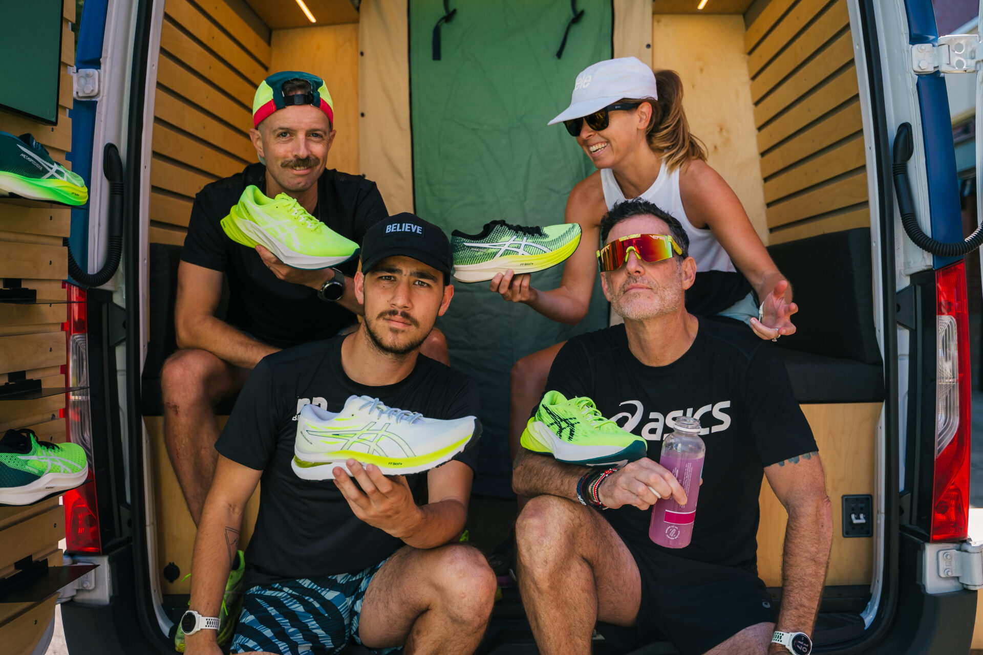 asics van team