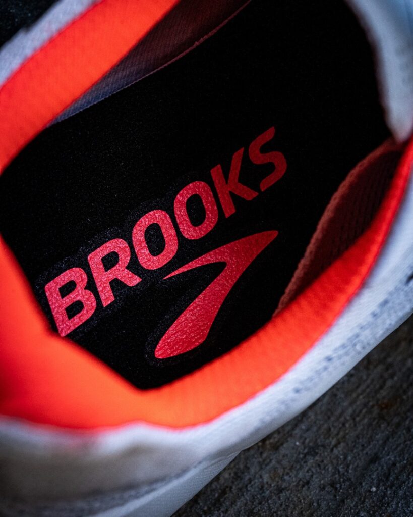 Brooks Hyperion Max 2 - insole vertical