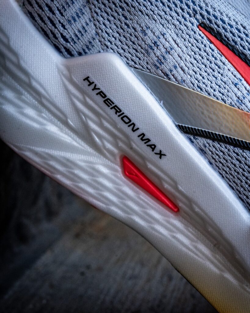 Brooks Hyperion Max 2 - midsole vertical