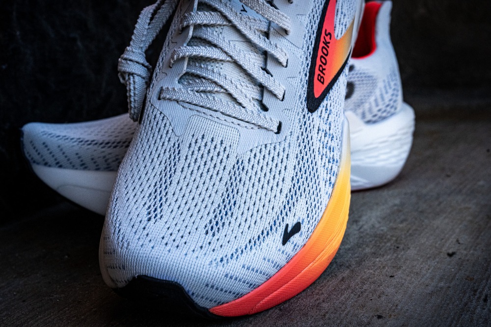 brooks hyperion max 2 - toe box landscape