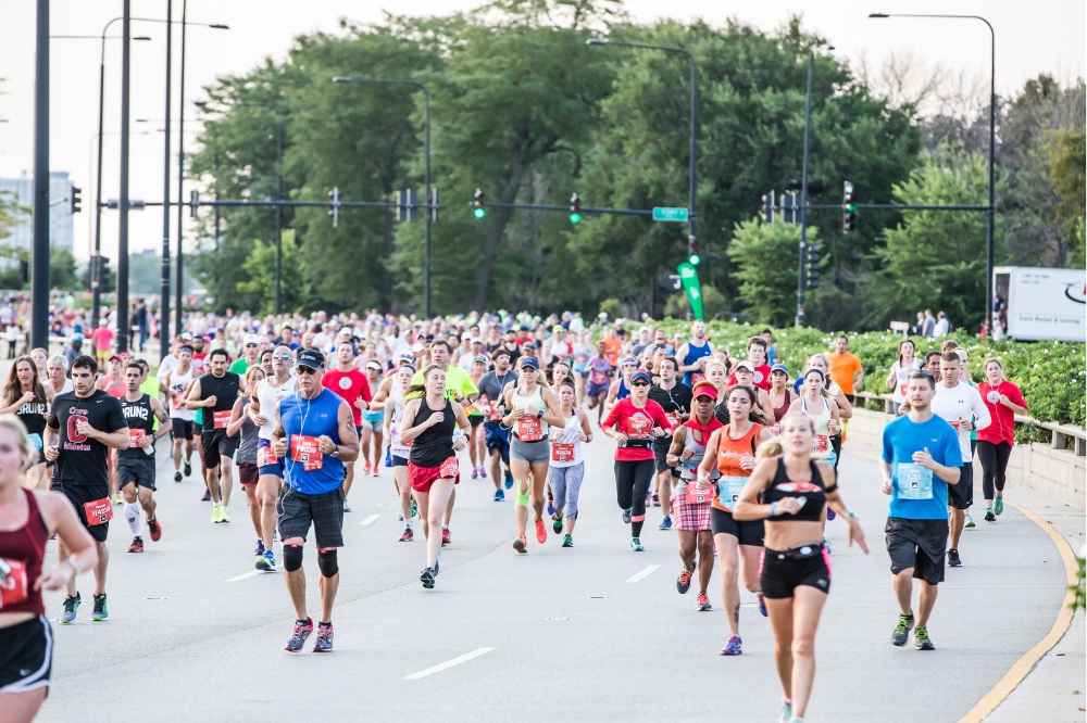 chicago marathon - runners 1