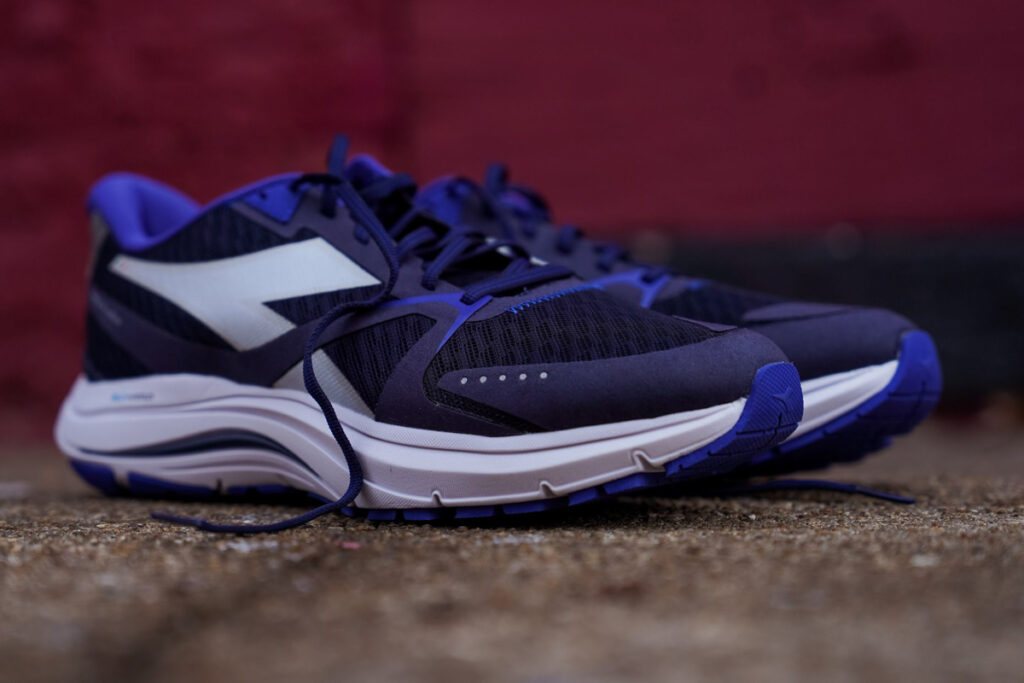 diadora blushield mythos 8 vortice cover