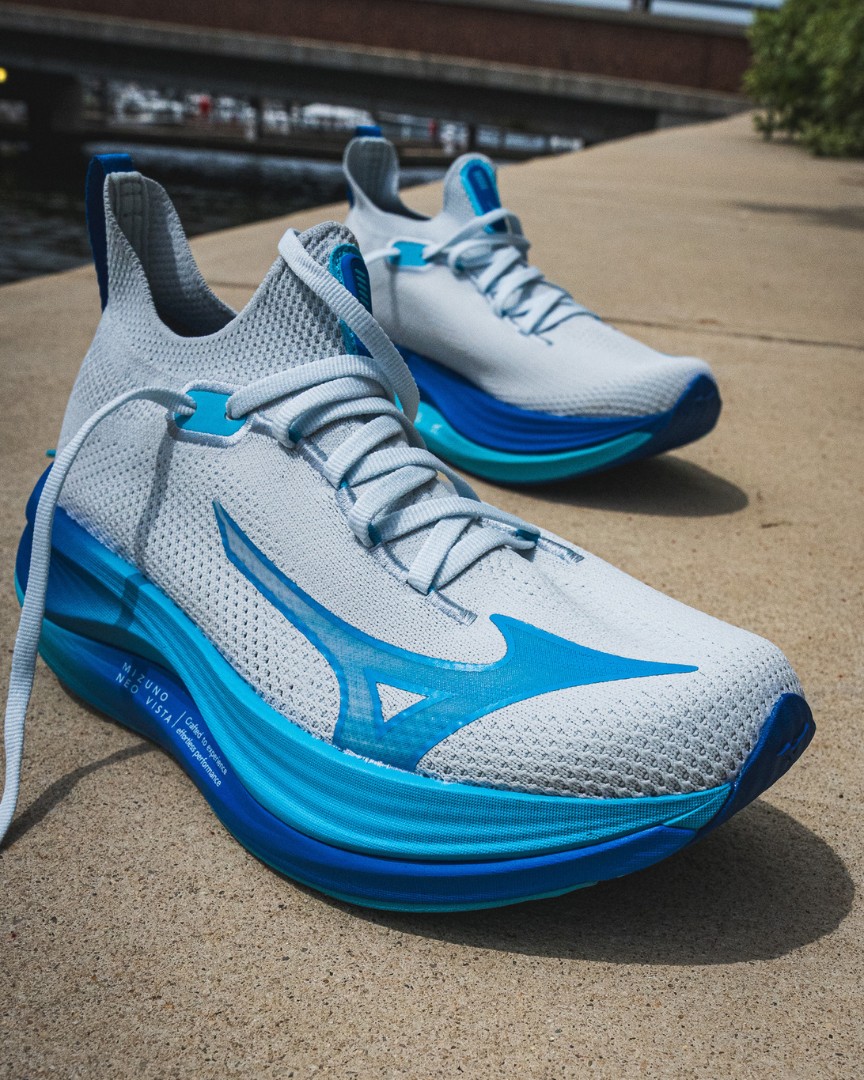 Mizuno Neo Vista - grey two