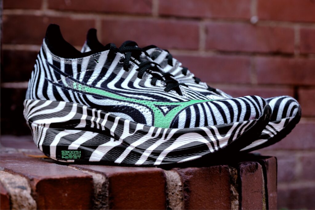 Mizuno Wave Rebellion Pro Beta geometry