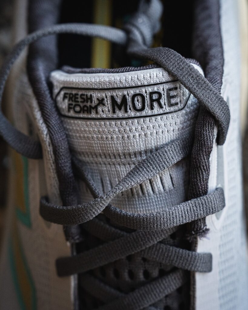 new balance more v5 - tongue