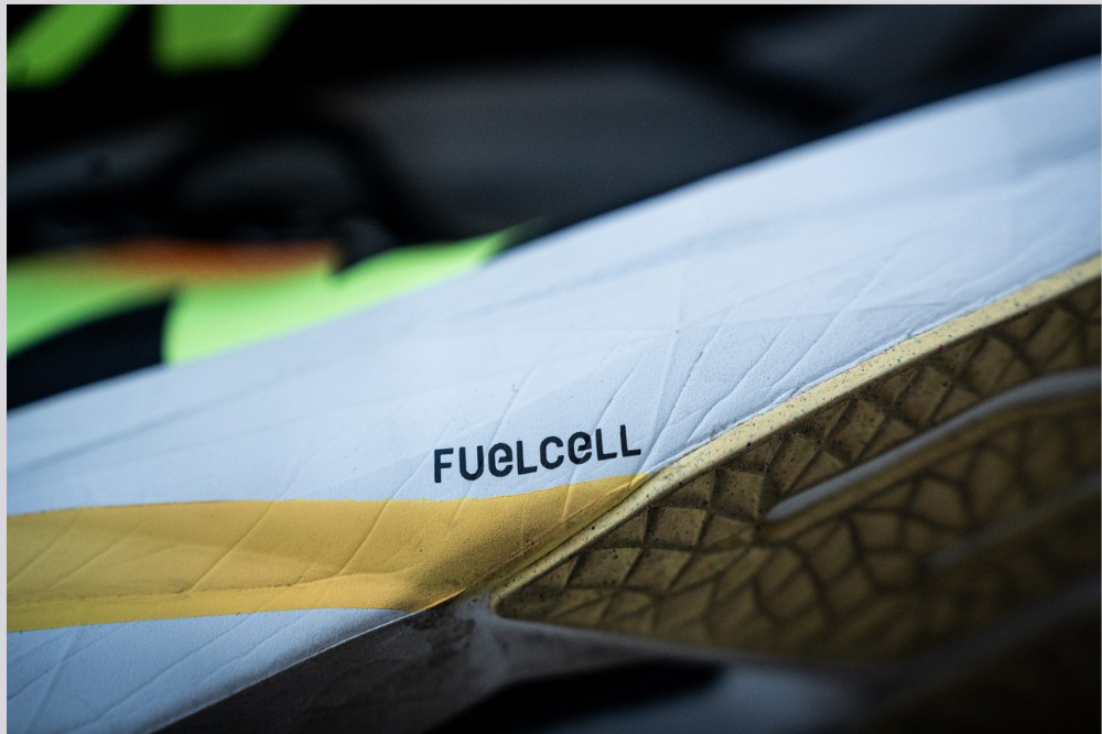 new balance sc trainer v3 - fuelcell word