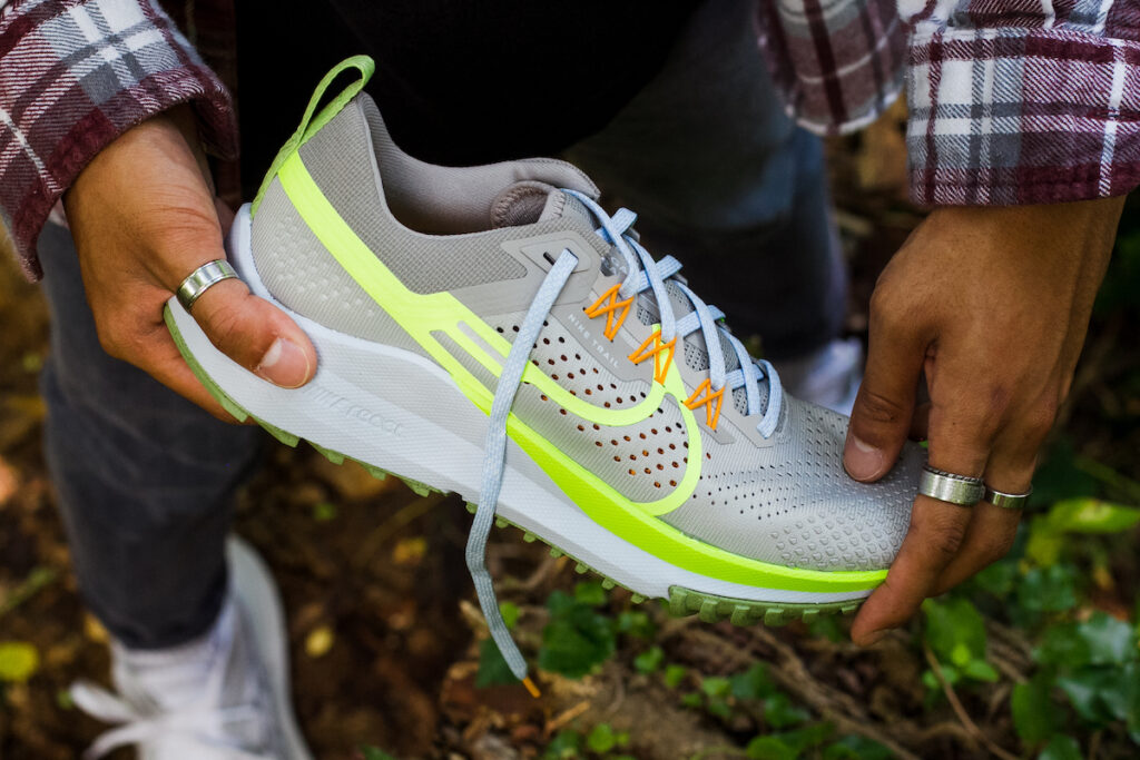 nike pegasus trail 4 - feature2