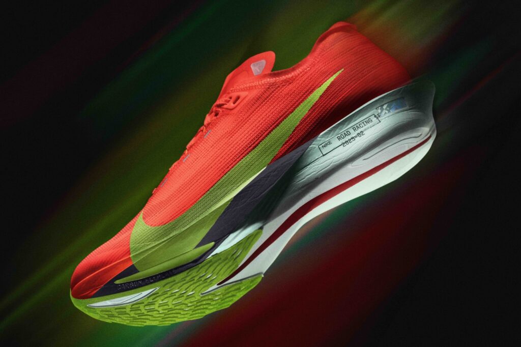 nike streakfly 2 - volt red feature