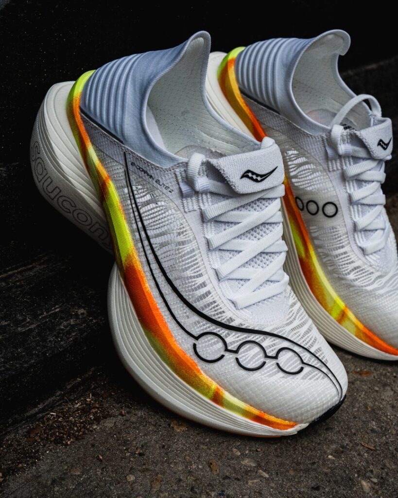 saucony endorphin elite 2 - both shoes