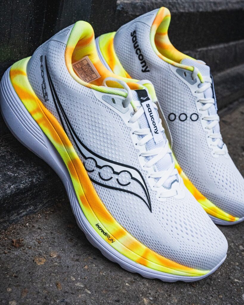 saucony endorphin trainer - both vertical