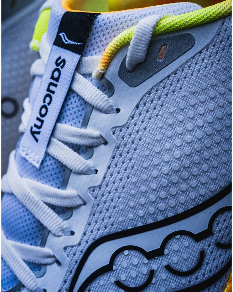 saucony endorphin trainer - tongue side