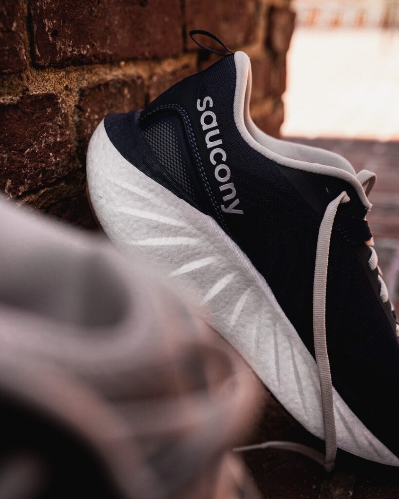 saucony triumph 22 - medial vert
